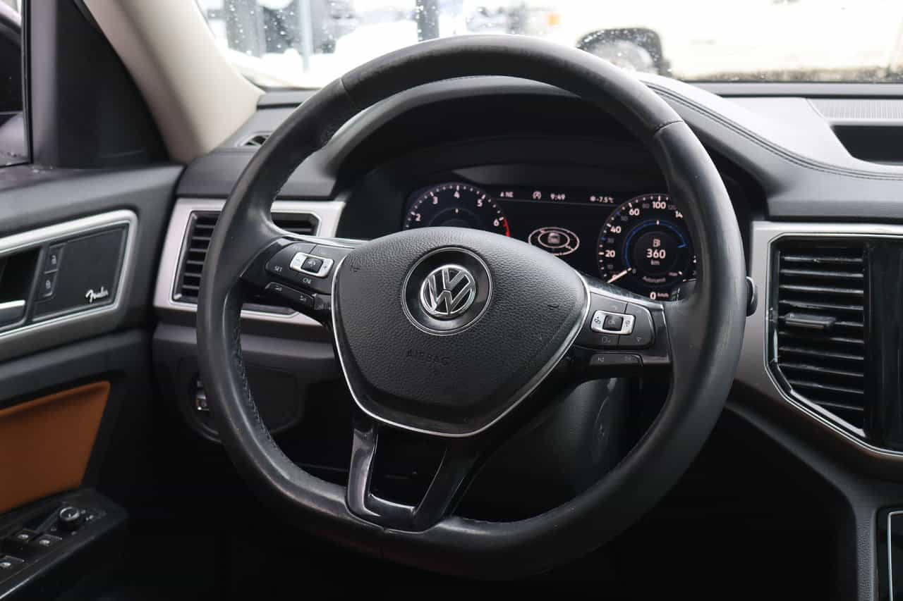 2018 Volkswagen Atlas Execline - Image 2