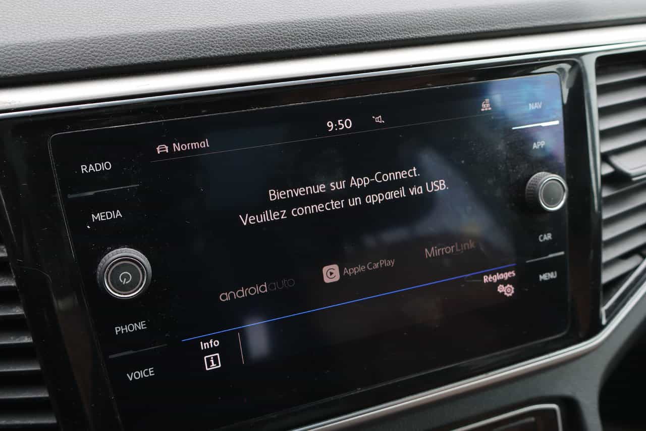 2018 Volkswagen Atlas Execline - Image 25