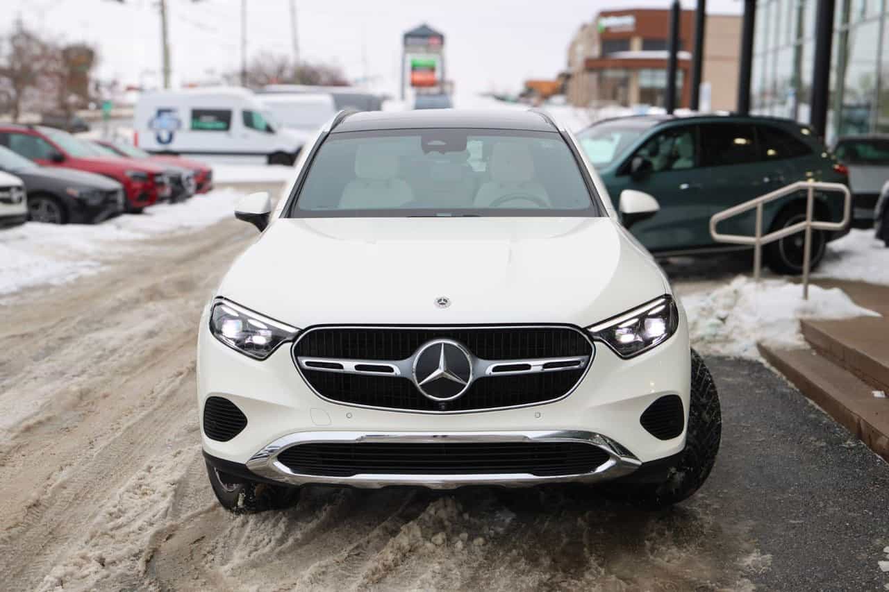 2023 Mercedes-Benz GLC GLC300 - Image 4