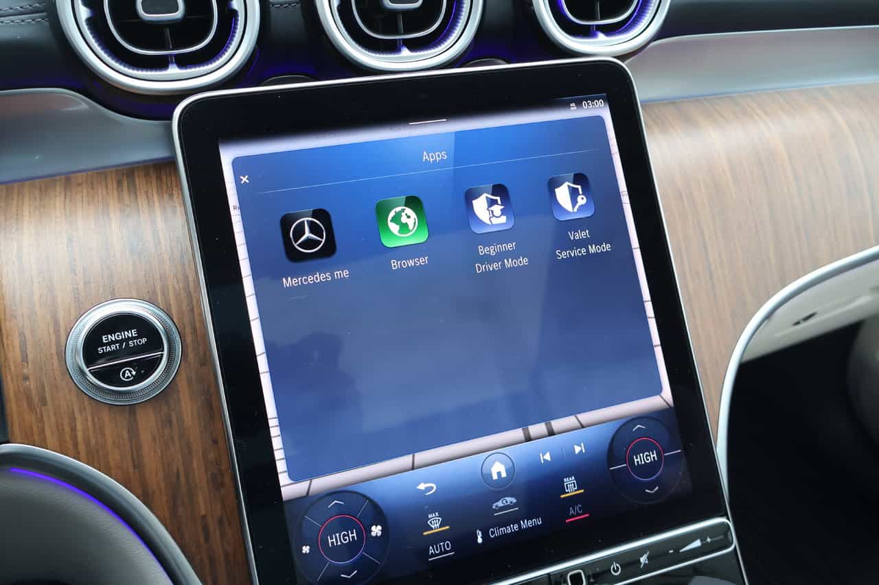 2023 Mercedes-Benz GLC GLC300 - Image 20