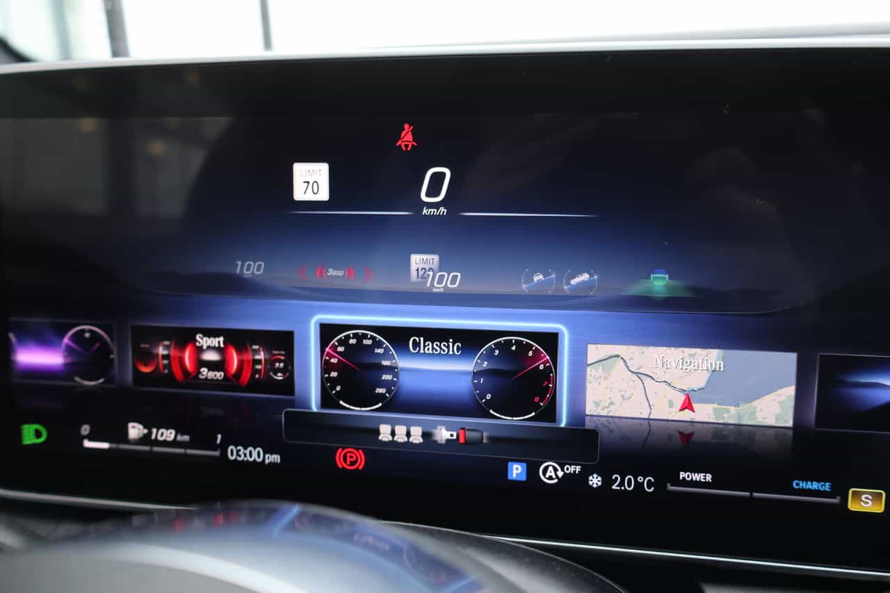 2023 Mercedes-Benz GLC GLC300 - Image 26