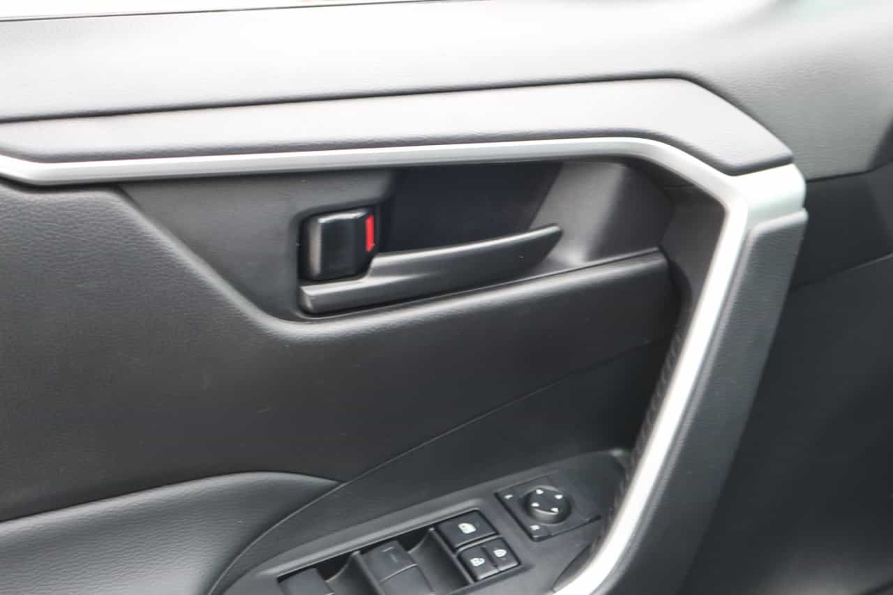 Image 14 Toyota Rav4 LE 2024