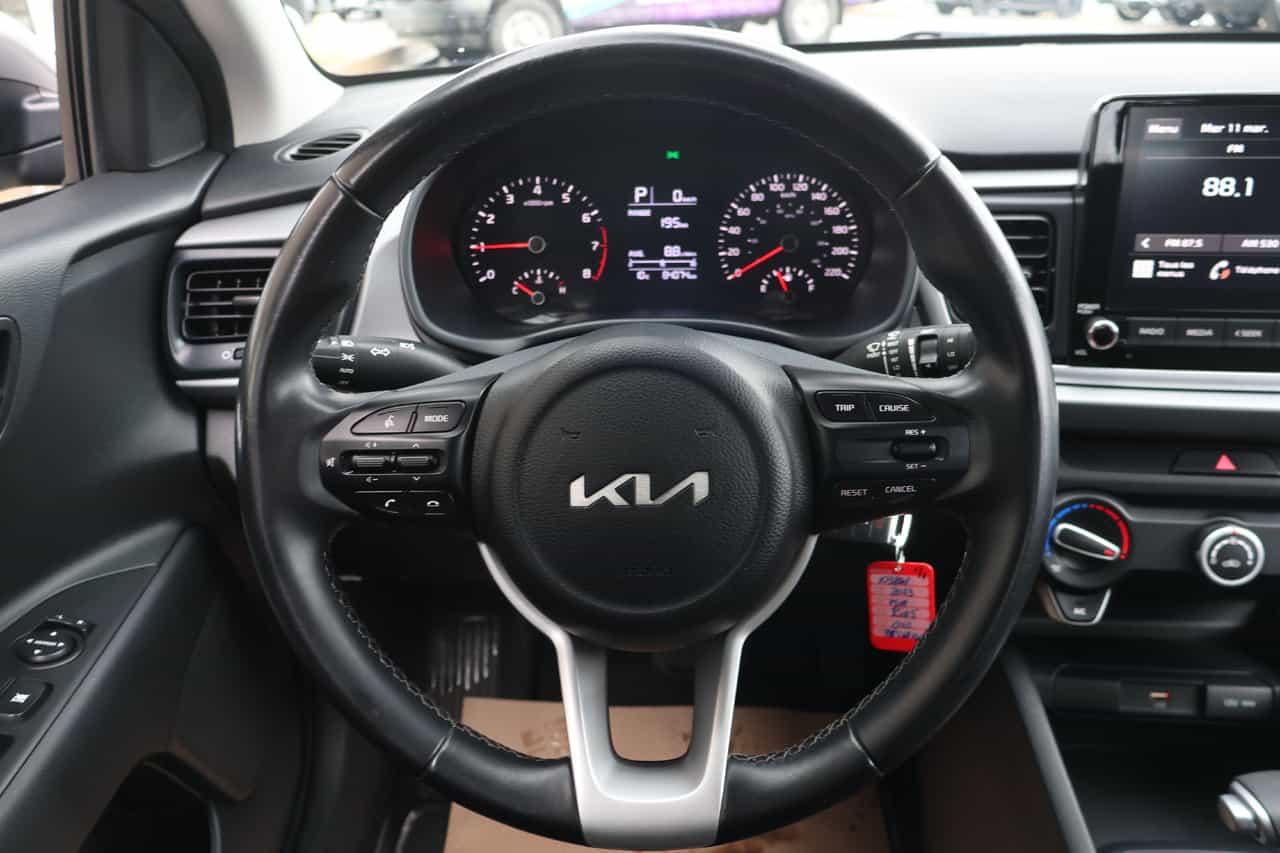 2023 Kia Rio Lx Premium Ivt - Image 14