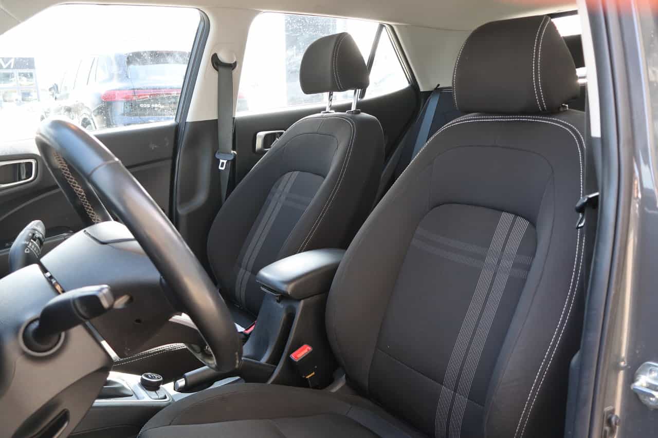 2024 Hyundai Venue Preferred - Image 3