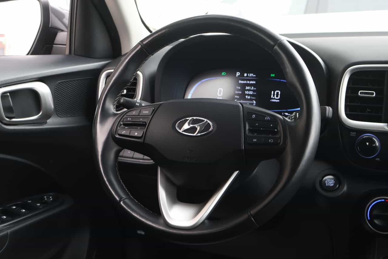 Image 2 Hyundai Venue Preferred 2024