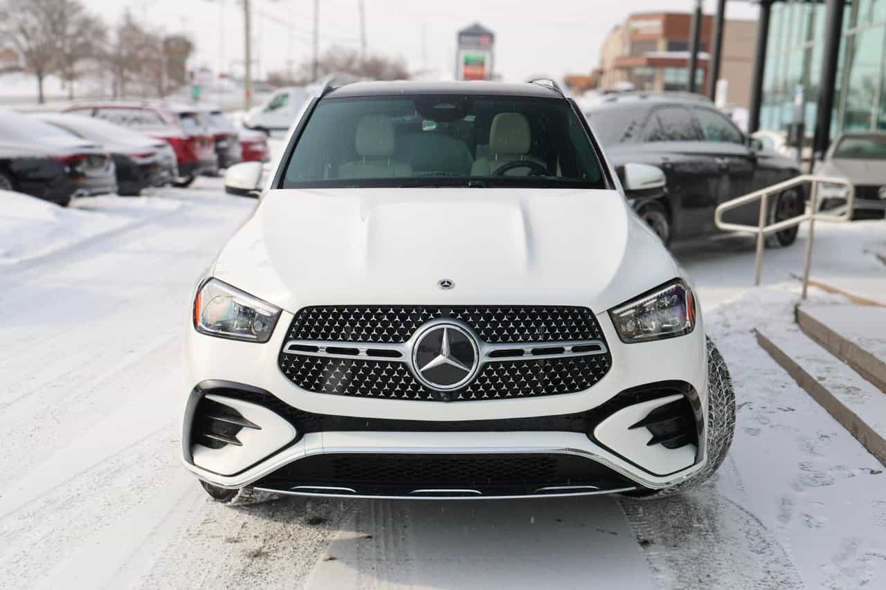 2025 Mercedes-Benz GLE GLE450e - Image 4