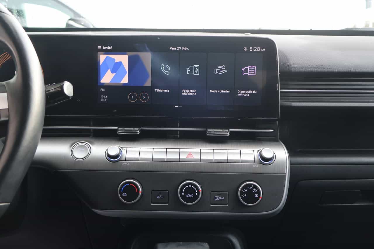 2024 Hyundai Kona Preferred AWD - Image 18