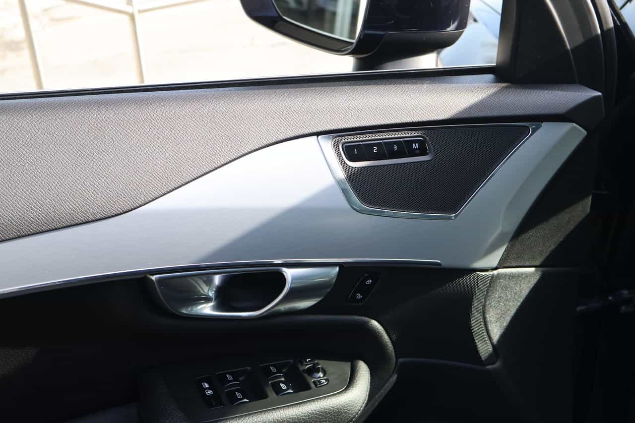 Image 14 Volvo XC90 Momentum 2017