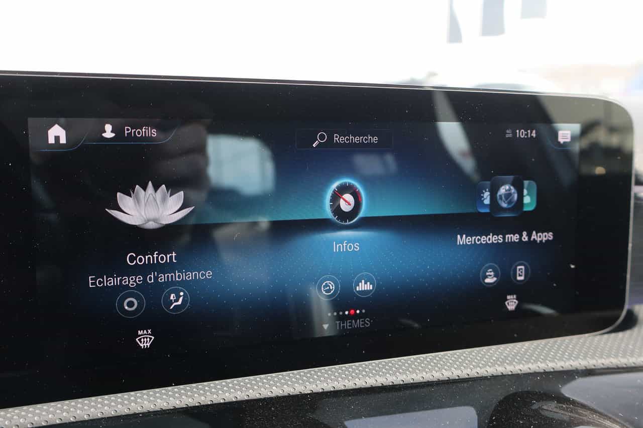 2022 Mercedes-Benz A-Class A250 - Image 16