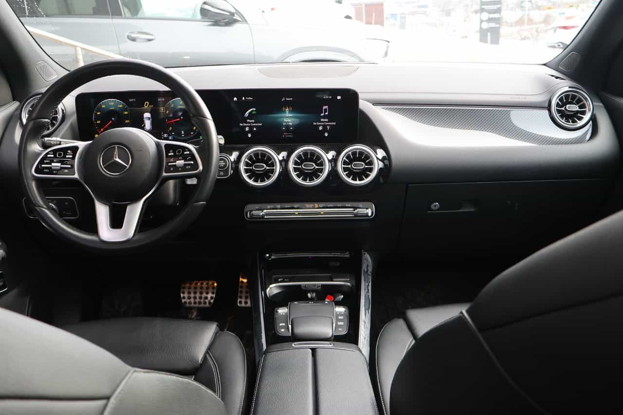 2022 Mercedes-Benz GLA-Class GLA250 - Image 15