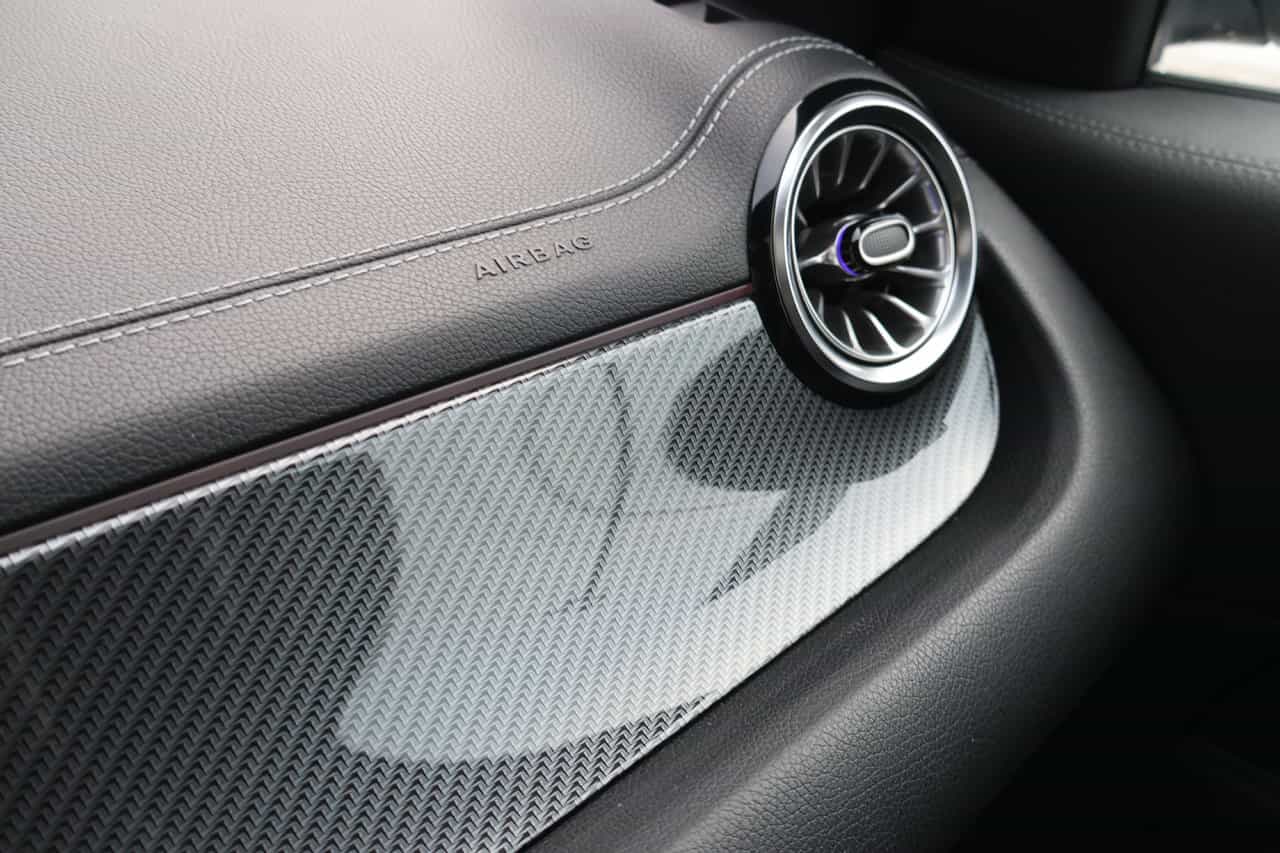 2022 Mercedes-Benz GLA-Class GLA250 - Image 18