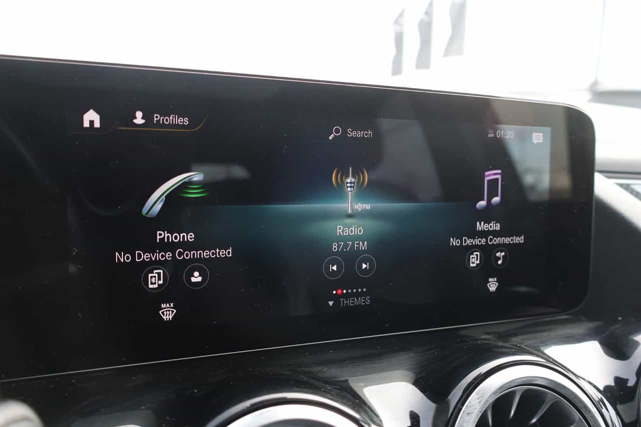 2022 Mercedes-Benz GLA-Class GLA250 - Image 19