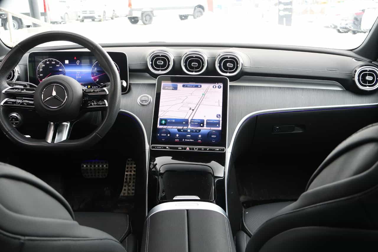 Image 15 Mercedes-Benz C-Class C300 2023