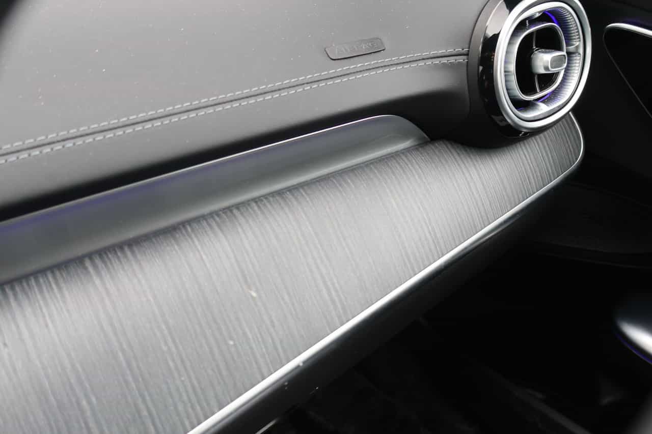 Image 17 Mercedes-Benz C-Class C300 2023