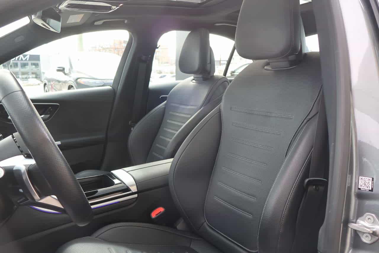 2023 Mercedes-Benz C-Class C300 - Image 13