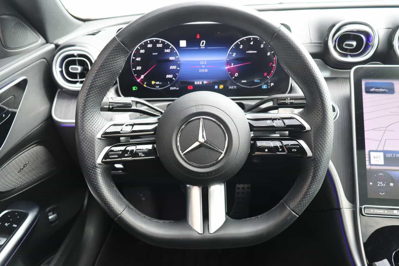 Image 16 Mercedes-Benz C-Class C300 2023