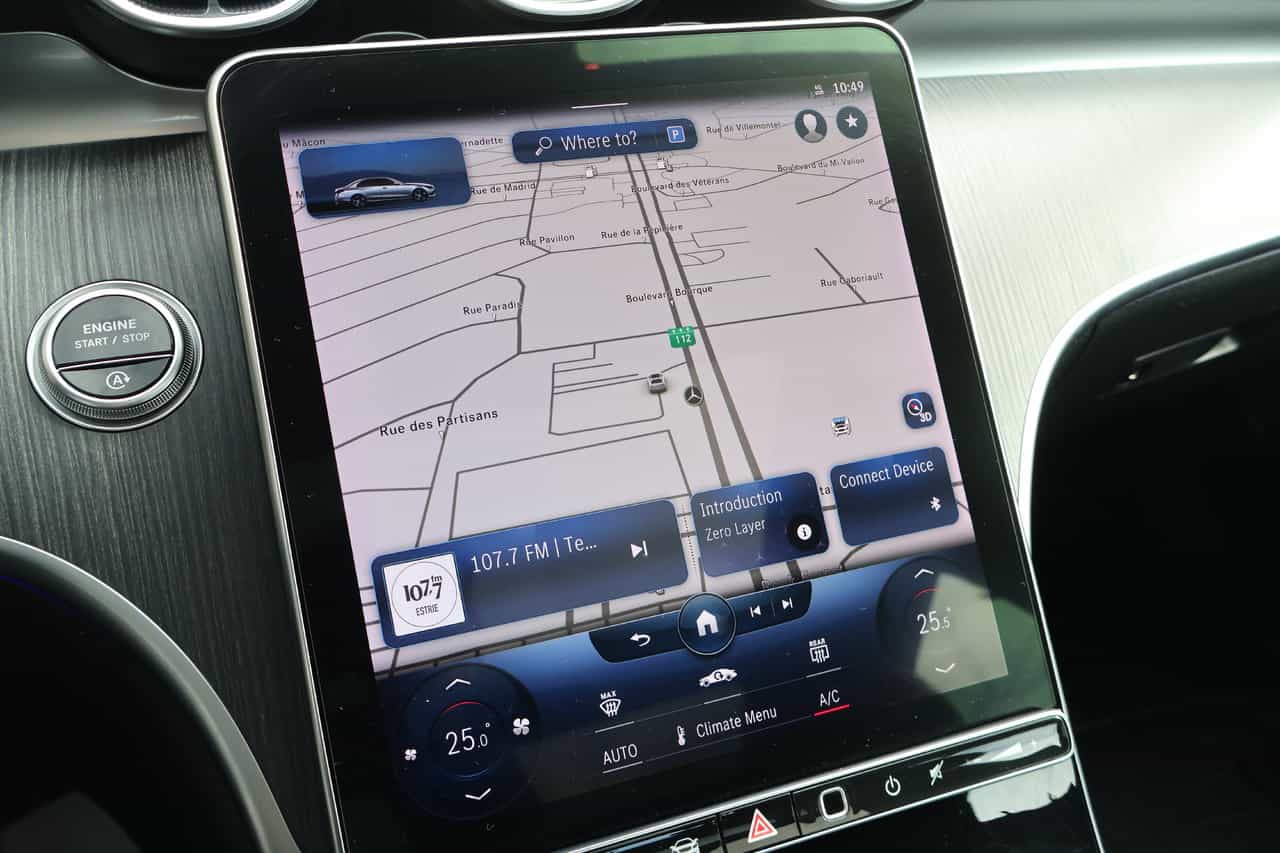 Image 19 Mercedes-Benz C-Class C300 2023