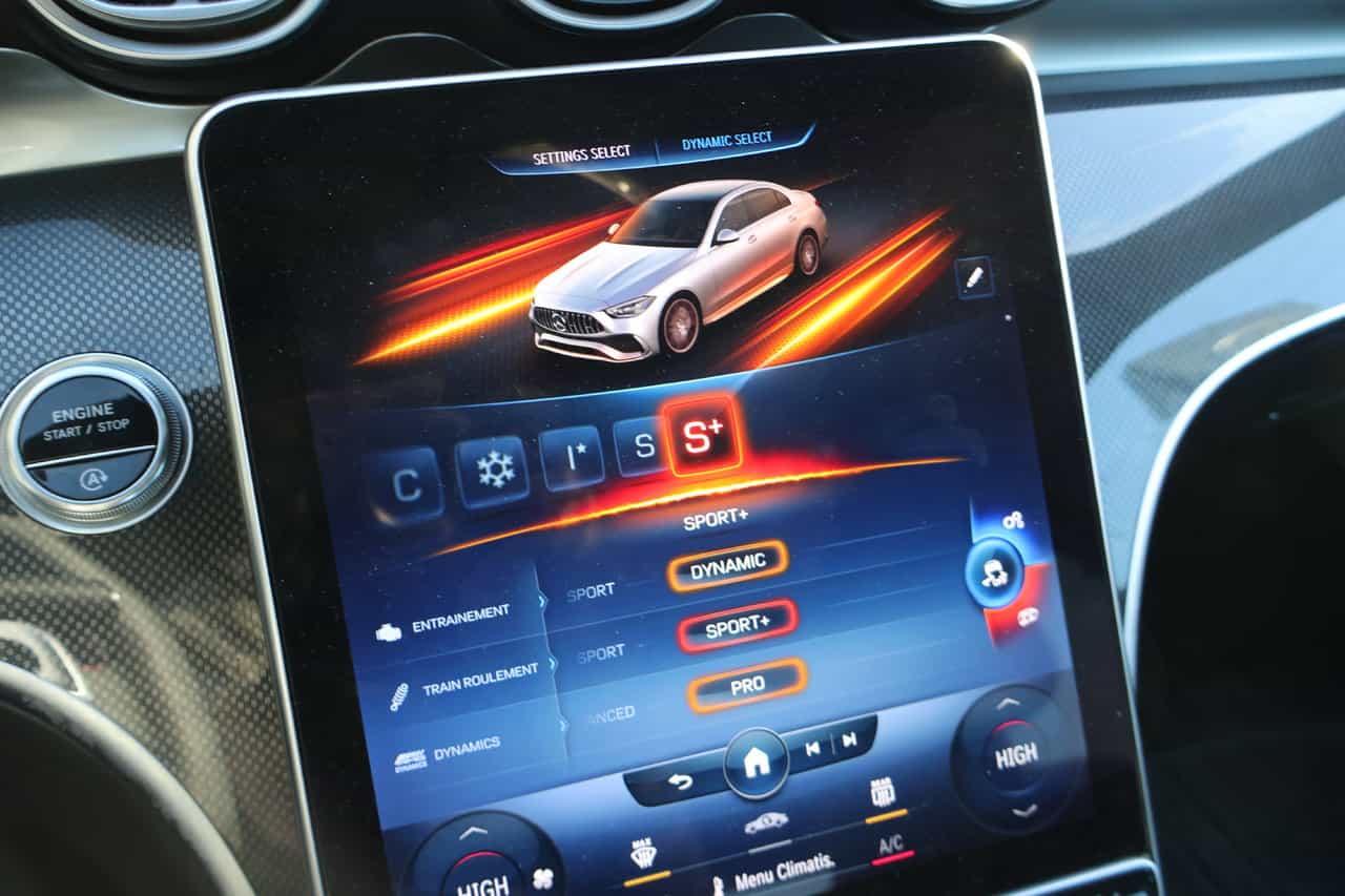 2023 Mercedes-Benz C-Class C43 AMG - Image 23