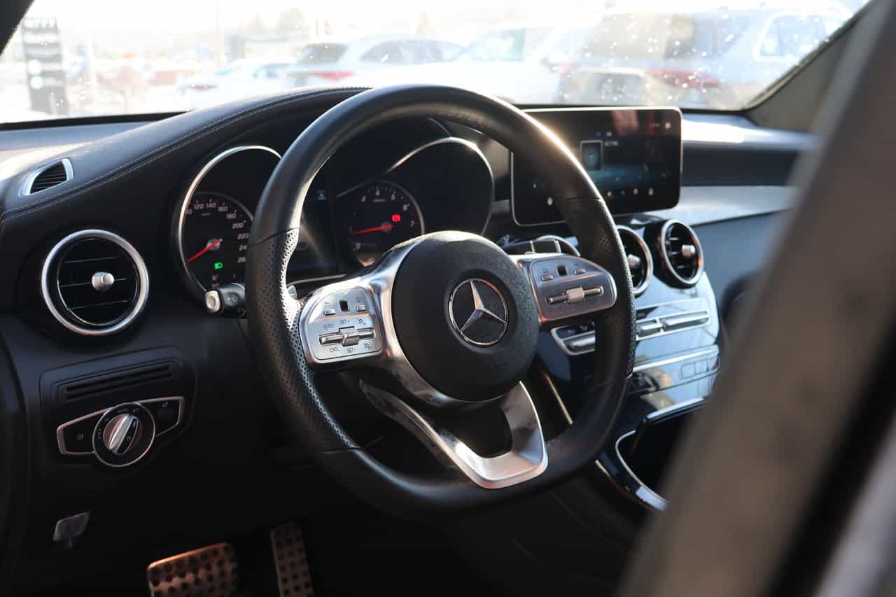 2023 Mercedes-Benz GLC GLC300 - Image 10