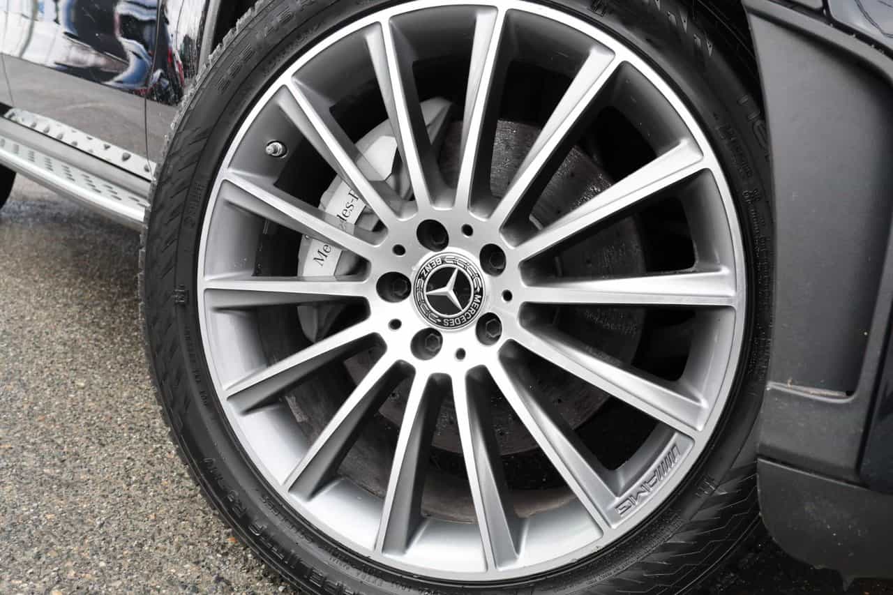 2023 Mercedes-Benz GLC GLC300 - Image 6