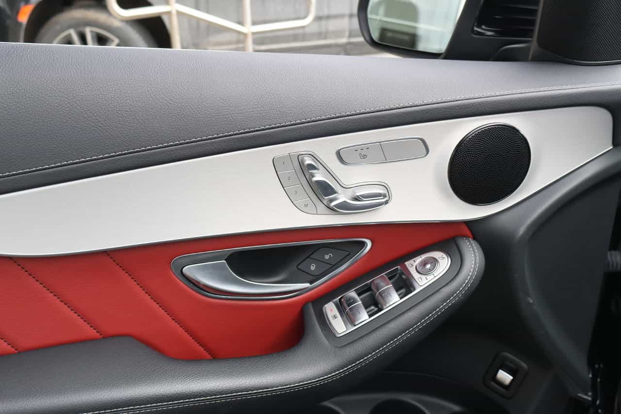 2023 Mercedes-Benz GLC GLC300 - Image 12