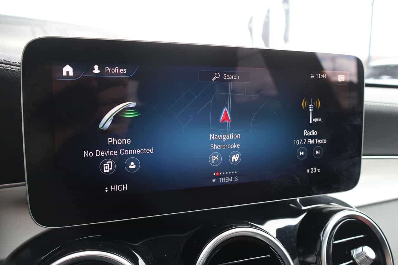 2023 Mercedes-Benz GLC GLC300 - Image 20