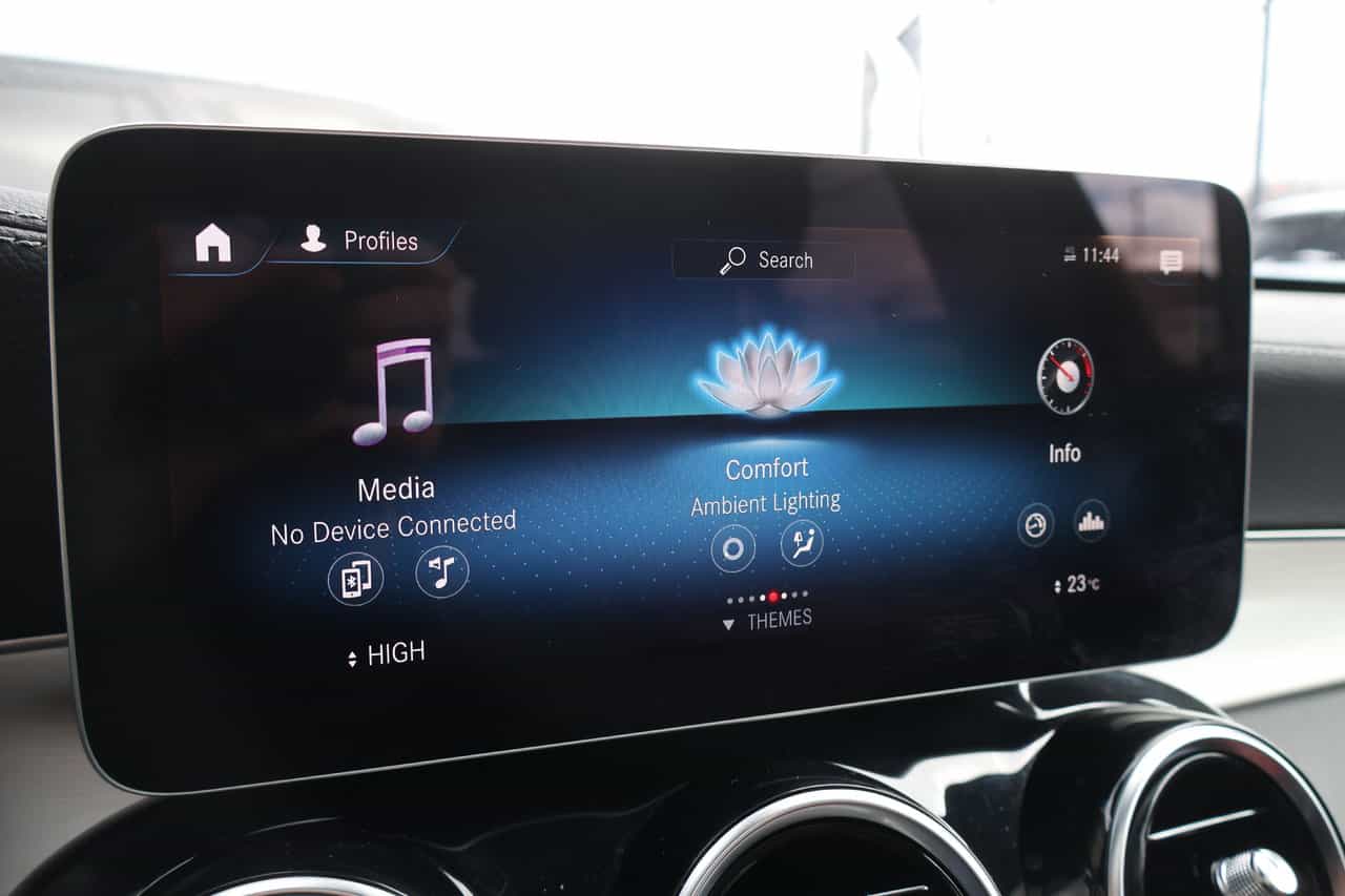 2023 Mercedes-Benz GLC GLC300 - Image 21