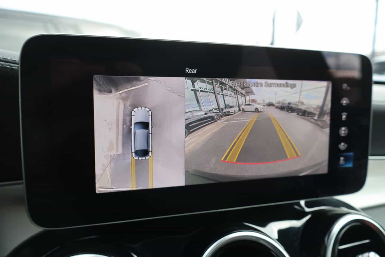 2023 Mercedes-Benz GLC GLC300 - Image 23