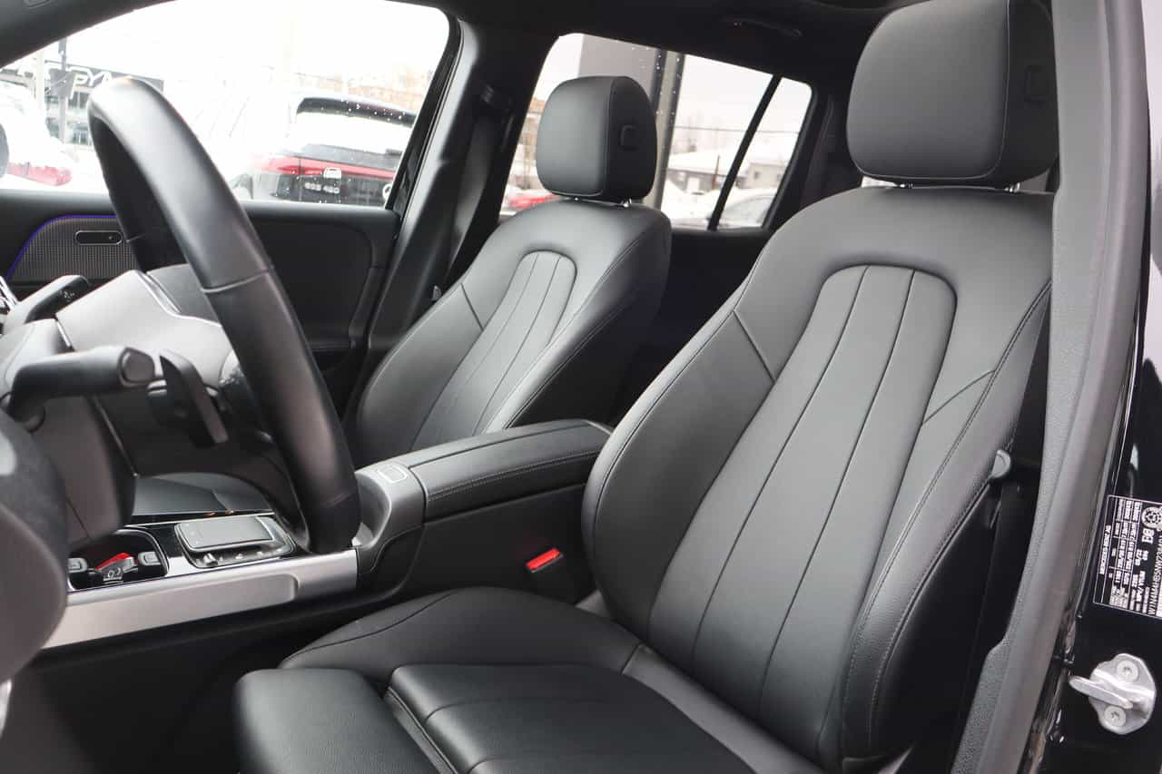 2022 Mercedes-Benz GLB GLB250 - Image 3