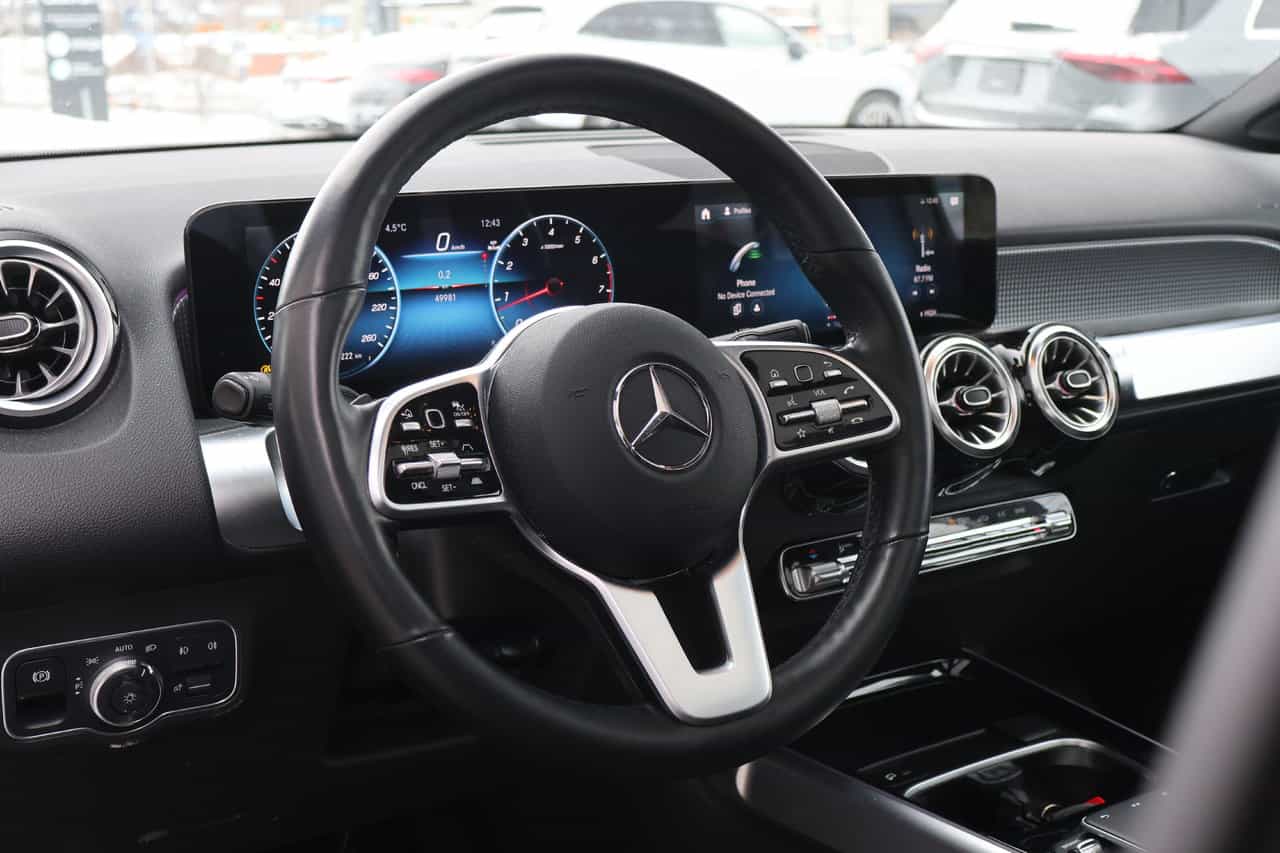 2022 Mercedes-Benz GLB GLB250 - Image 11