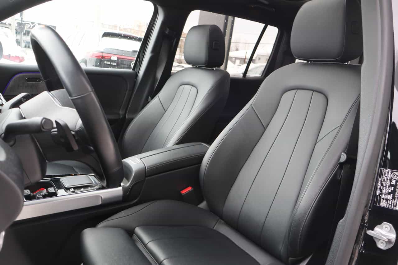 2022 Mercedes-Benz GLB GLB250 - Image 13