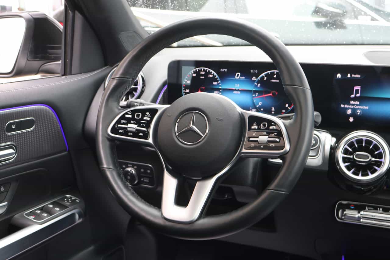 2022 Mercedes-Benz GLB GLB250 - Image 2