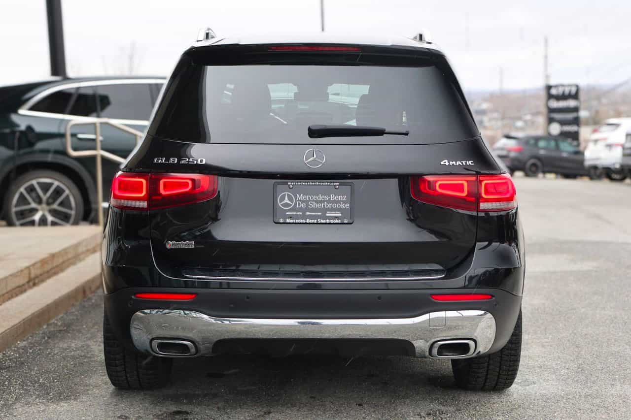 2022 Mercedes-Benz GLB GLB250 - Image 9