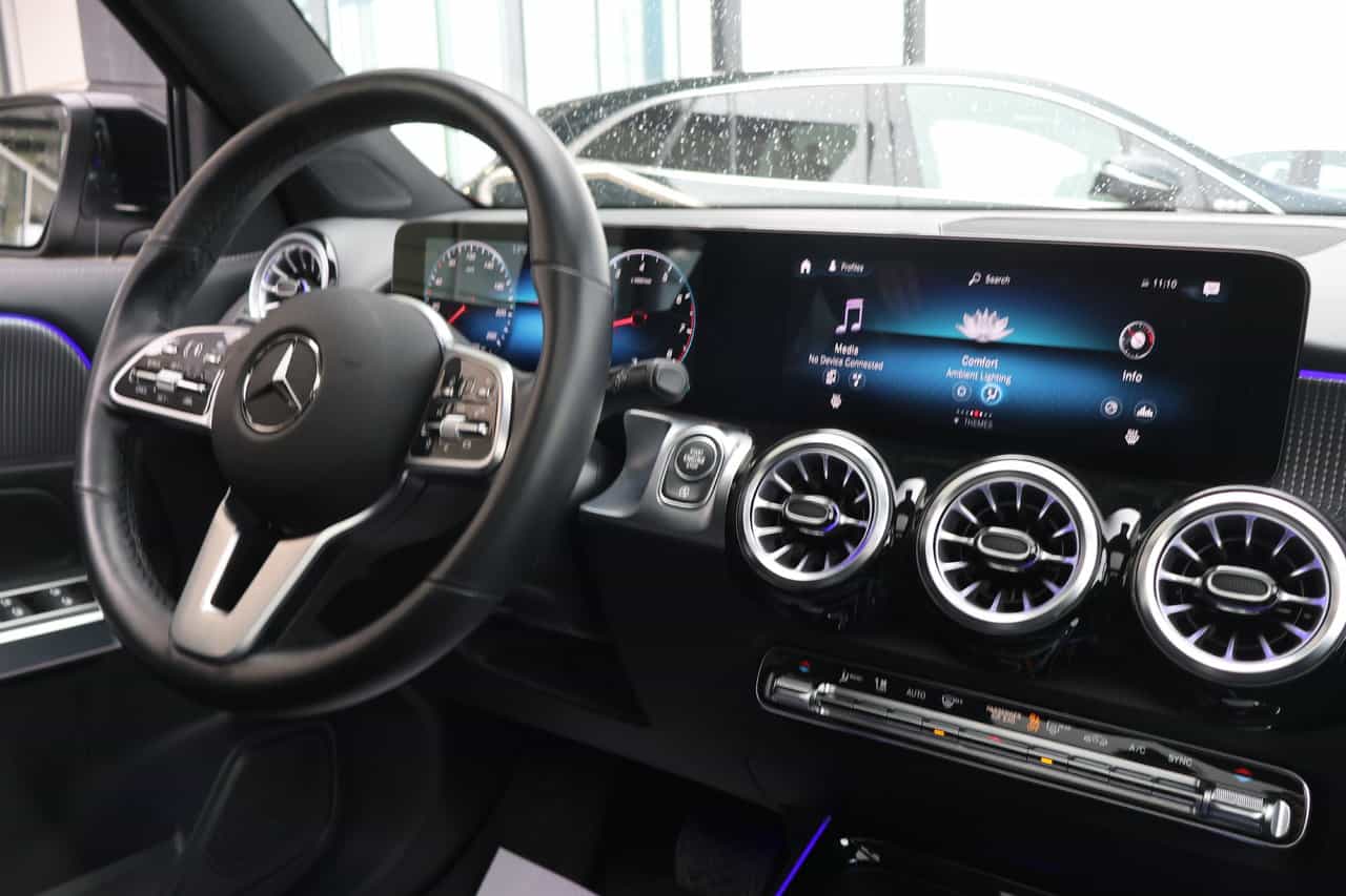 2022 Mercedes-Benz GLB GLB250 - Image 17