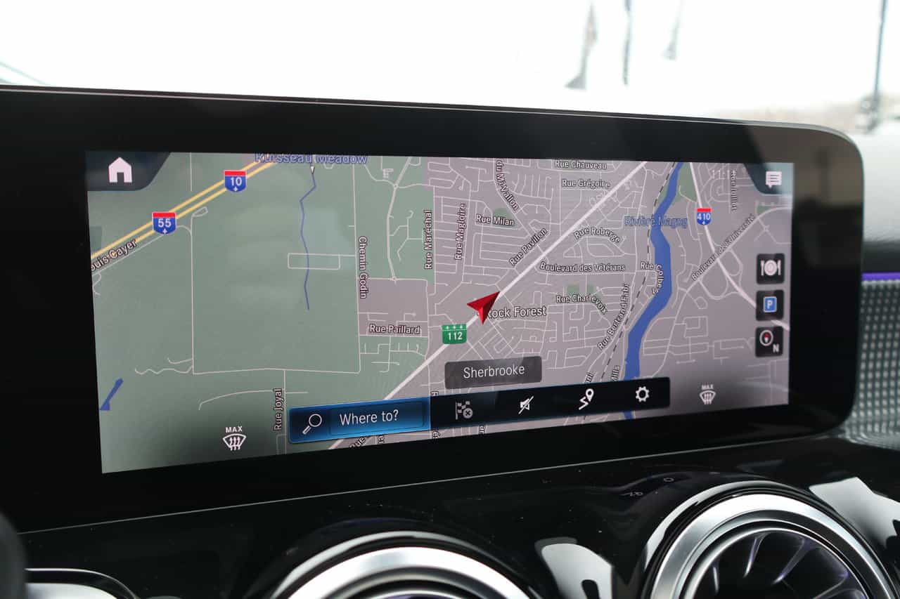 2022 Mercedes-Benz GLB GLB250 - Image 18