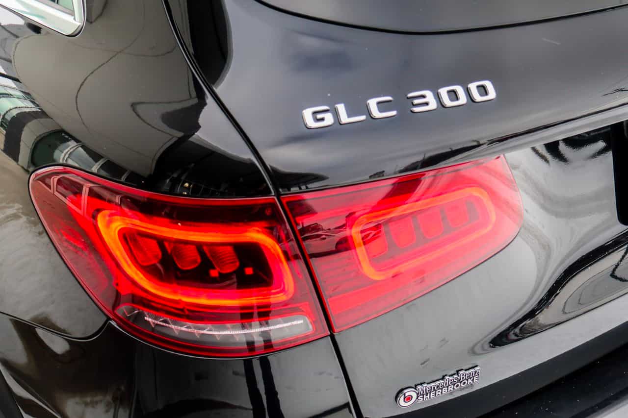 2021 Mercedes-Benz GLC GLC300 - Image 10
