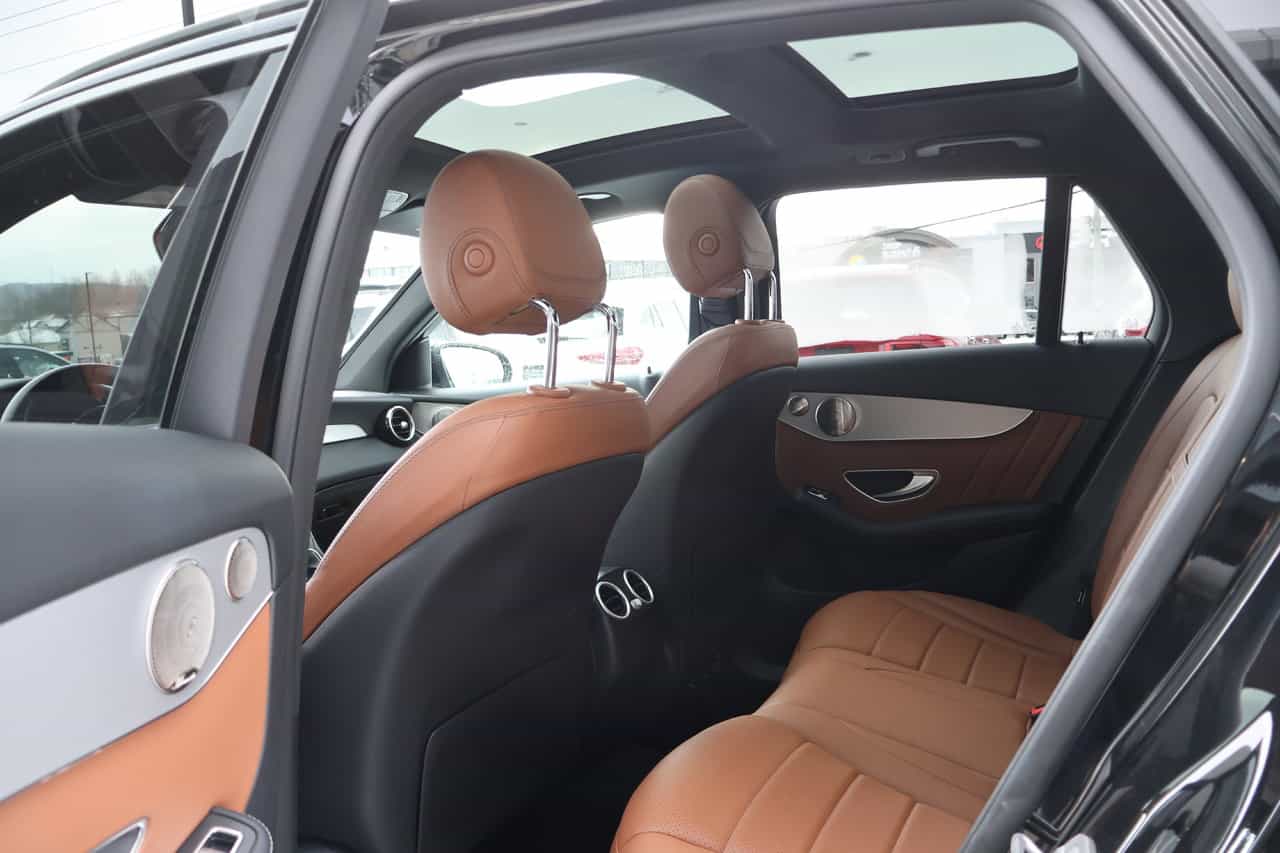 2021 Mercedes-Benz GLC GLC300 - Image 16