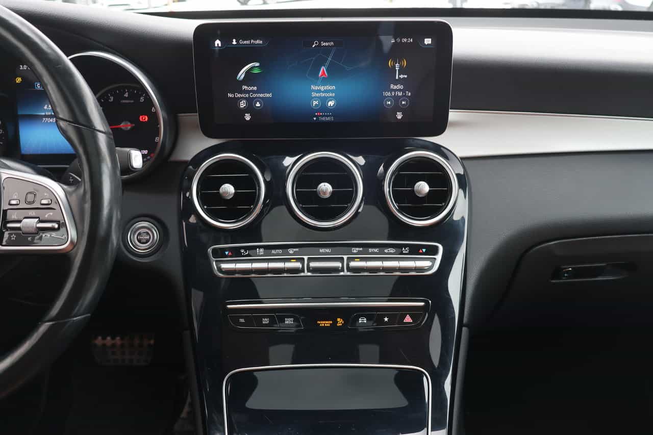 2021 Mercedes-Benz GLC GLC300 - Image 20