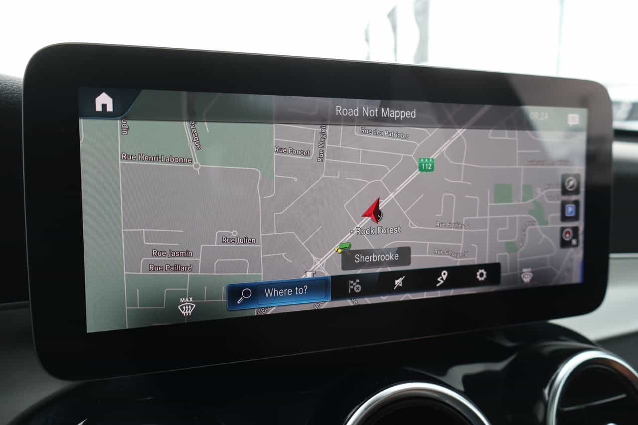 2021 Mercedes-Benz GLC GLC300 - Image 21