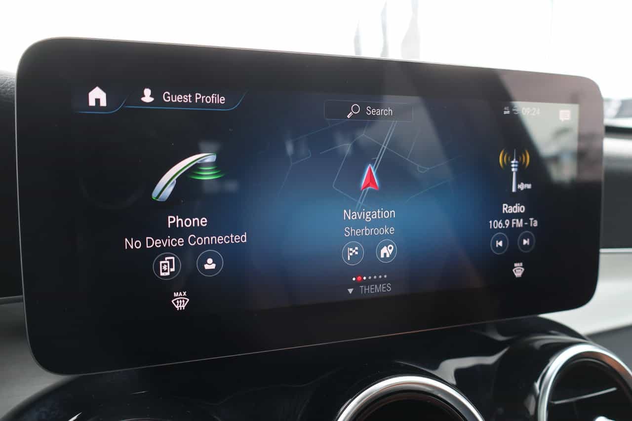 2021 Mercedes-Benz GLC GLC300 - Image 22