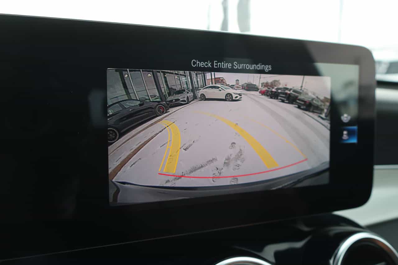 2021 Mercedes-Benz GLC GLC300 - Image 25