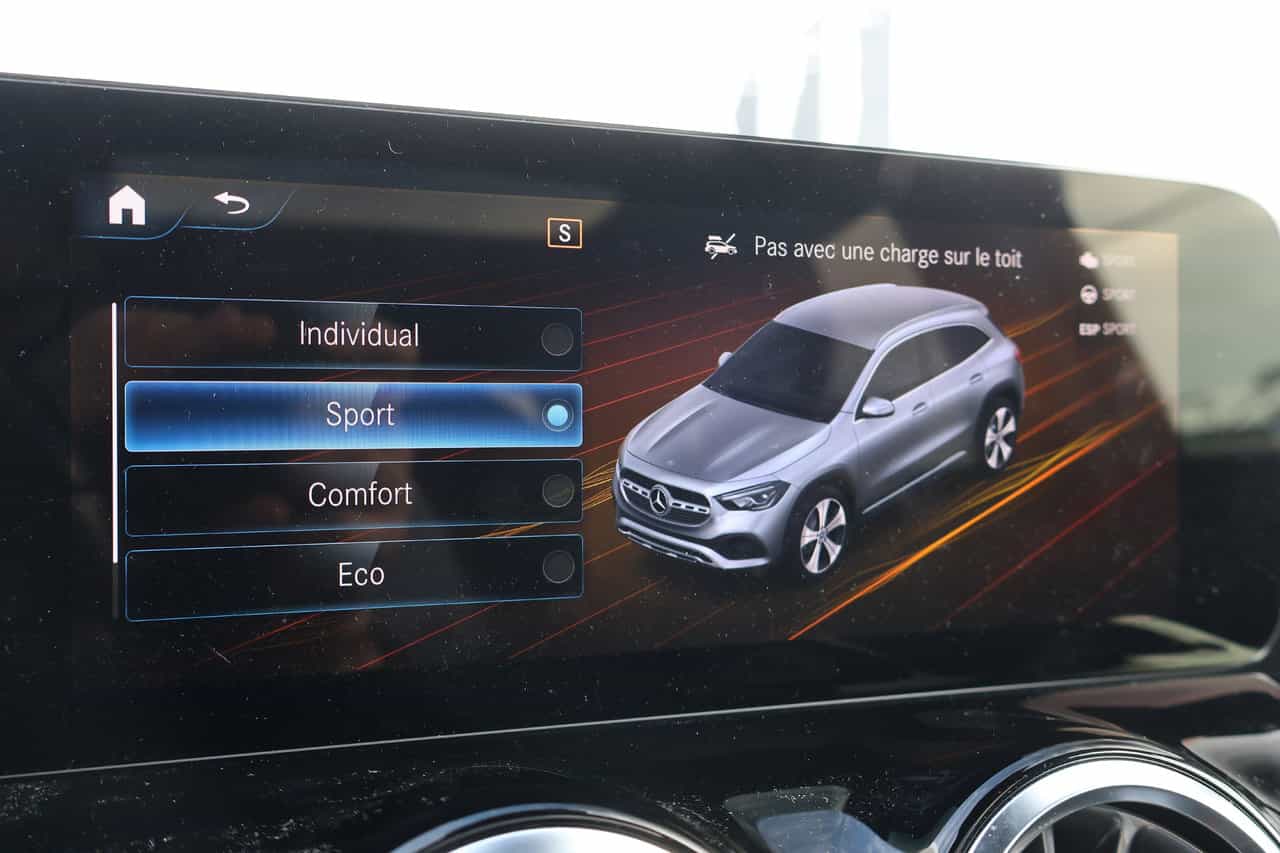 2023 Mercedes-Benz GLA GLA250 - Image 23