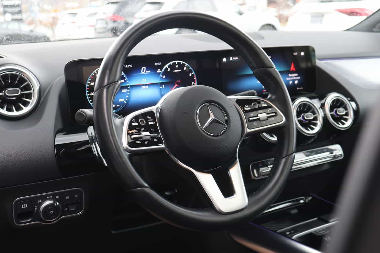 2023 Mercedes-Benz GLA GLA250 - Image 11