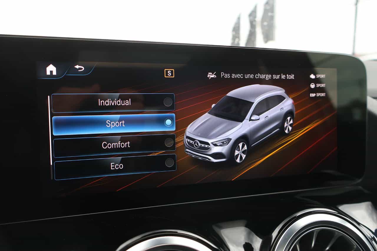 2023 Mercedes-Benz GLA GLA250 - Image 23