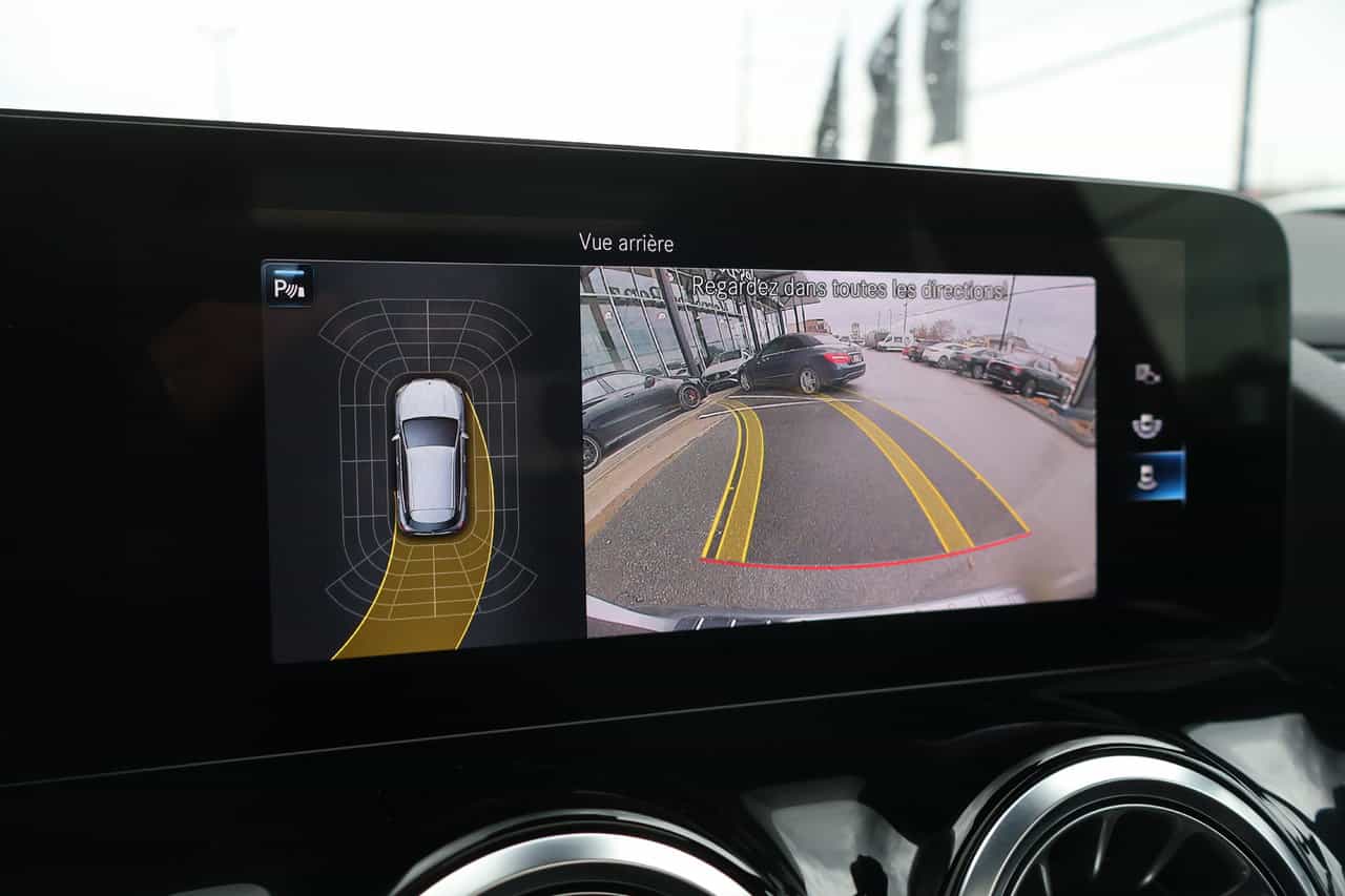 2023 Mercedes-Benz GLA GLA250 - Image 24