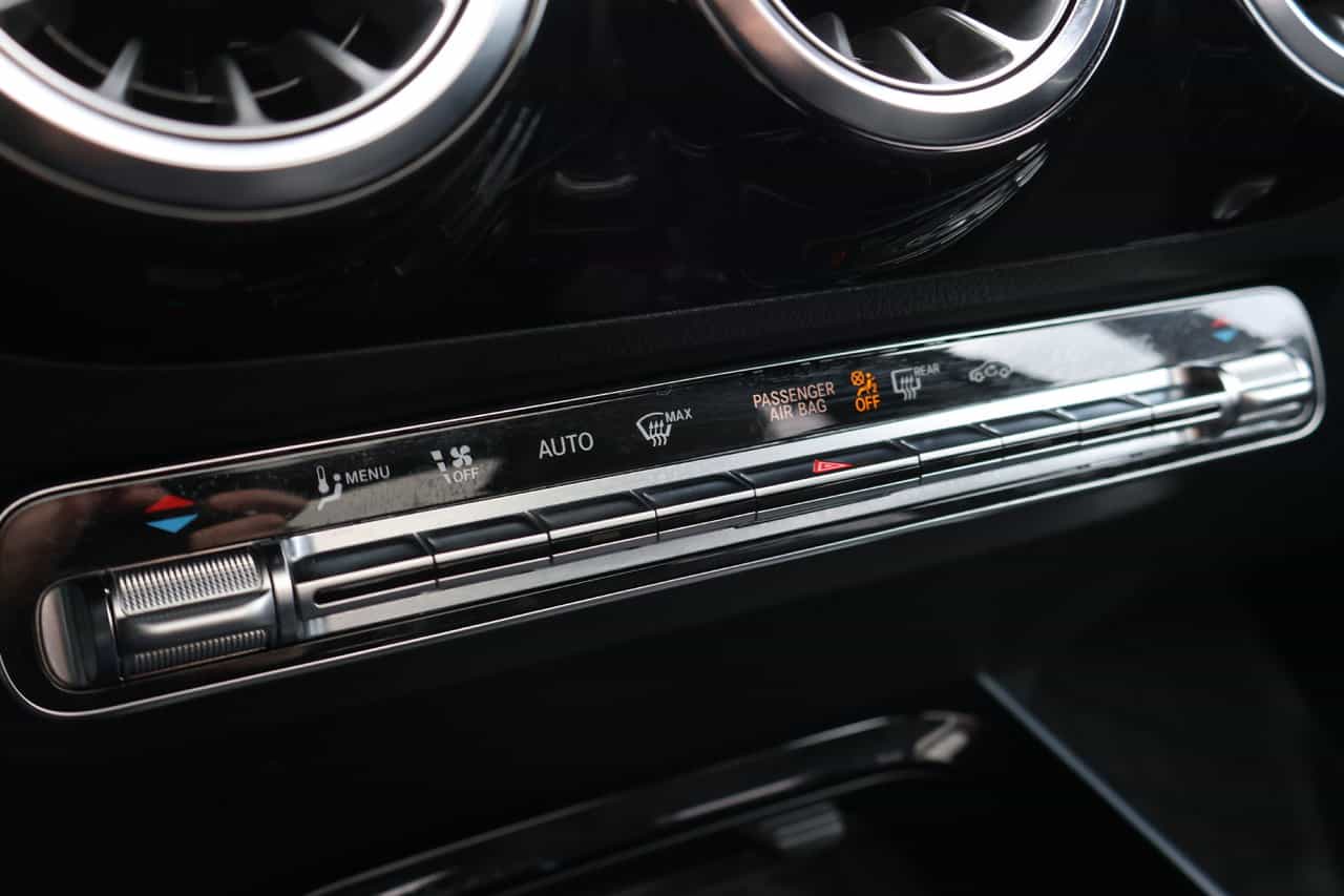 2023 Mercedes-Benz GLA GLA250 - Image 25