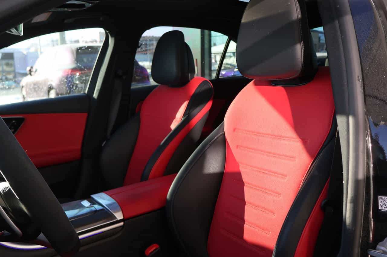 2023 Mercedes-Benz C-Class C43 AMG - Image 12