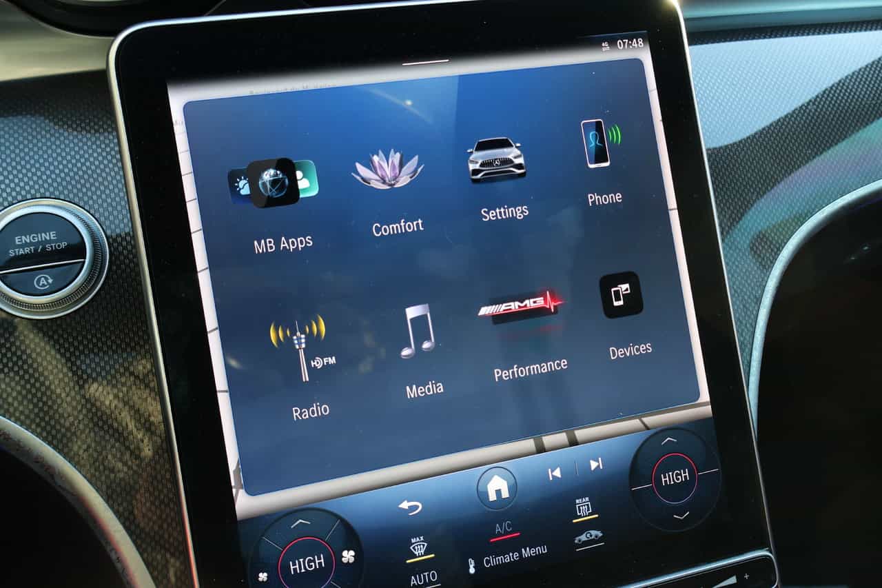 2023 Mercedes-Benz C-Class C43 AMG - Image 18