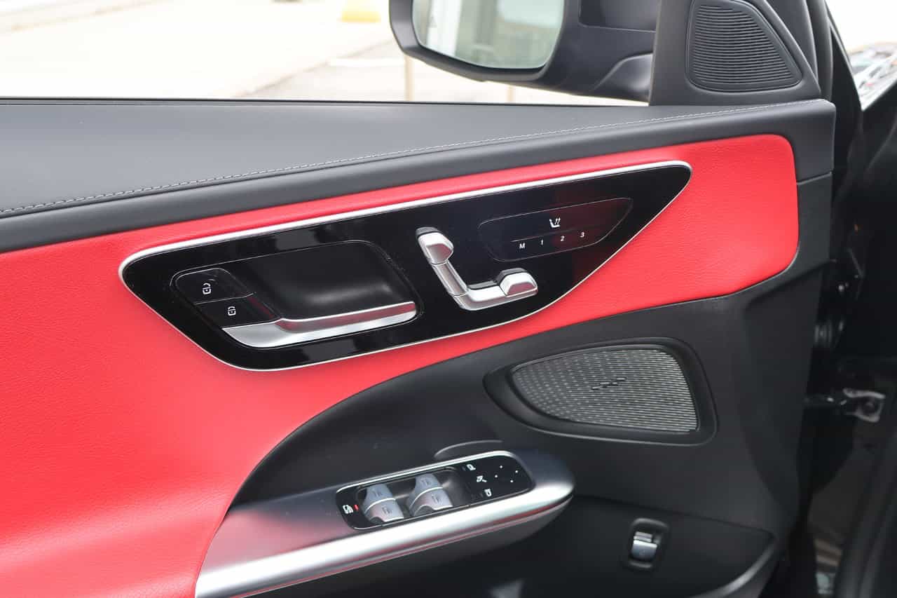 2023 Mercedes-Benz C-Class C43 AMG - Image 11