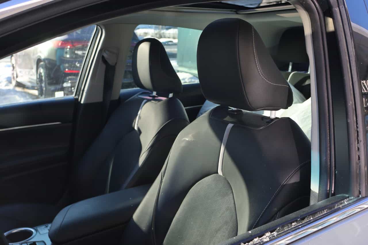 2018 Toyota Camry XSE - Image 12